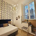 Daymoon House Vanvitelli. * Νάπολη