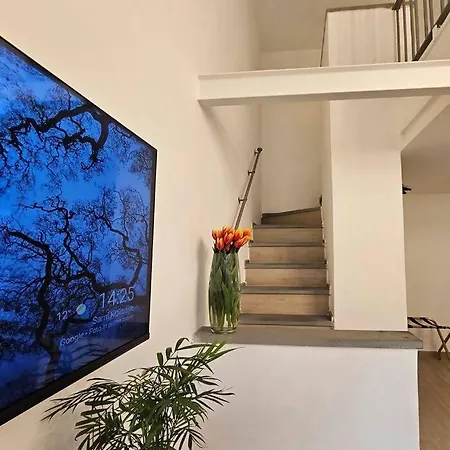 Daymoon House Vanvitelli. Apartment Naples