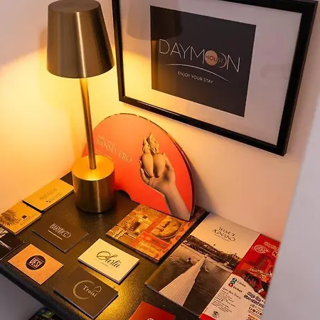 Daymoon House Vanvitelli. Apartment Naples