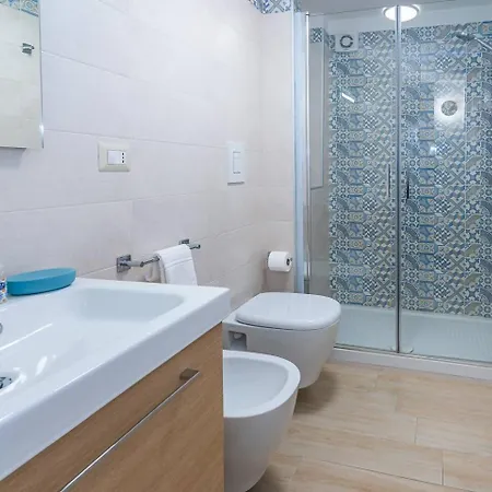 Daymoon House Vanvitelli. Apartment