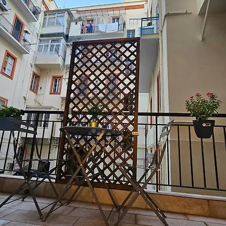 Daymoon House Vanvitelli. Apartment Naples