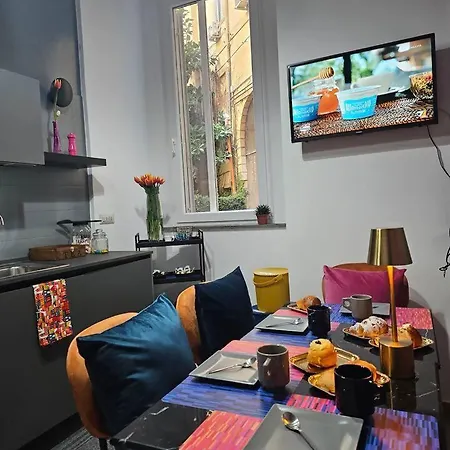 Apartment Daymoon House Vanvitelli. Naples